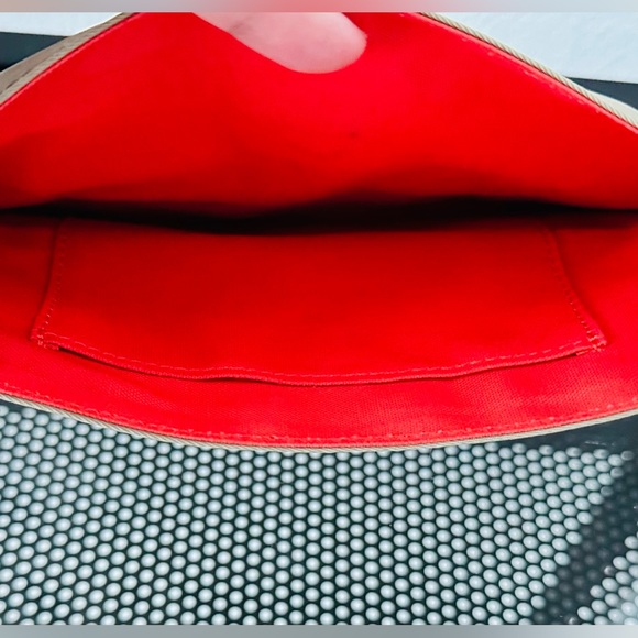 Burberry Wristlet - Picture 4 of 4